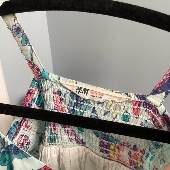 Kids H&M dress, size 7-8👗 - Picture 3 of 3